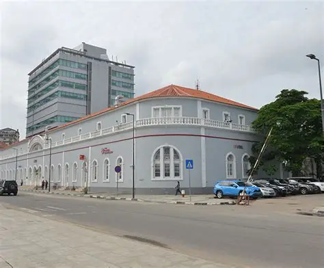 Estação Central dos Correios de Luanda